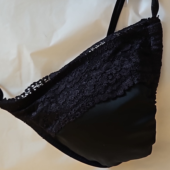 BIKINI - Picture 6 of 6